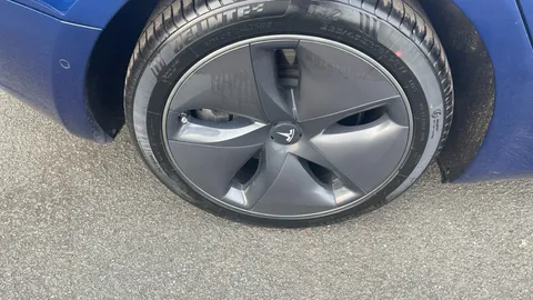 TESLA MODEL 3 Long Range AWD Auto