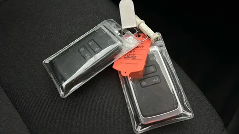 RENAULT CLIO 1.0 TCe 100 Iconic