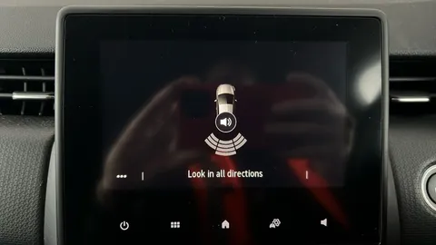 RENAULT CLIO 1.0 TCe 100 Iconic