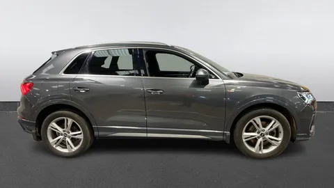 AUDI Q3 45 TFSI e S Line S Tronic