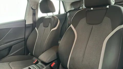 AUDI Q2 35 TFSI Sport S Tronic