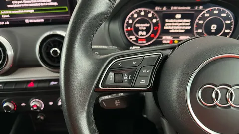 AUDI Q2 35 TFSI Sport S Tronic