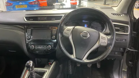 NISSAN QASHQAI 1.5 dCi Tekna