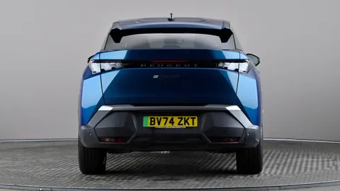 PEUGEOT 3008 157kW Allure 73kWh Auto