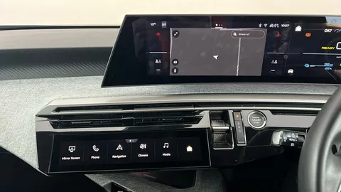 PEUGEOT 3008 157kW Allure 73kWh Auto