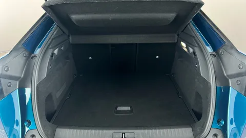 PEUGEOT 3008 157kW Allure 73kWh Auto