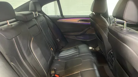 BMW 5 SERIES 520d xDrive M Sport Auto [Plus Pack]