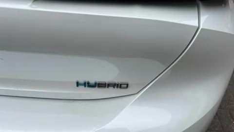 PEUGEOT 308 1.6 Plug-in Hybrid Allure Premium e-EAT8
