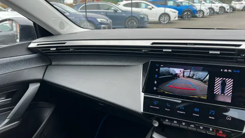 PEUGEOT 308 1.6 Plug-in Hybrid Allure Premium e-EAT8