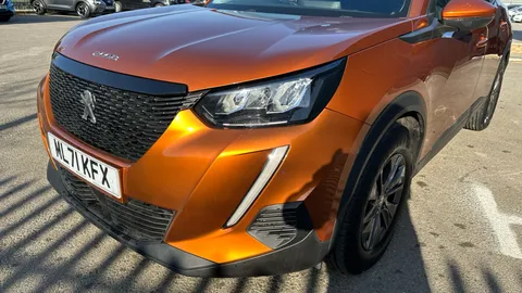 PEUGEOT 2008 1.2 PureTech Active Premium