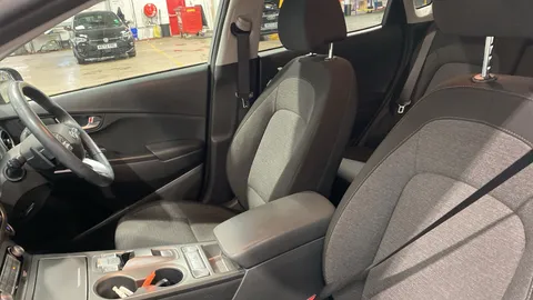 HYUNDAI KONA 100kW Premium 39kWh Auto