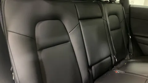 TESLA MODEL Y RWD Auto