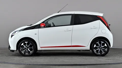 TOYOTA AYGO 1.0 VVT-i X-Trend x-shift