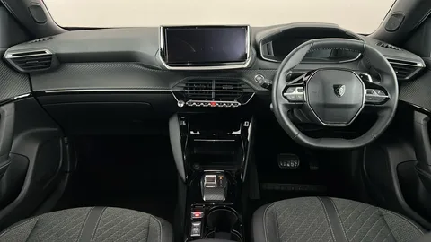 PEUGEOT 2008 1.2 PureTech 130 Allure EAT8