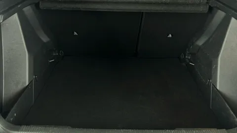 PEUGEOT 2008 1.2 PureTech 130 Allure EAT8