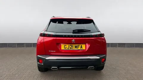 PEUGEOT 2008 1.2 PureTech 130 Allure Premium