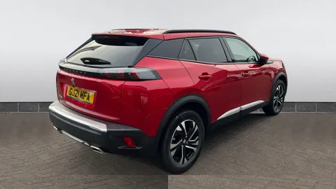 PEUGEOT 2008 1.2 PureTech 130 Allure Premium