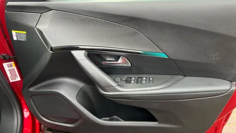 PEUGEOT 2008 1.2 PureTech 130 Allure Premium