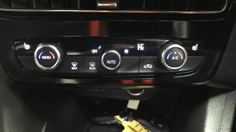 VAUXHALL MOKKA 100kW Ultimate 50kWh Auto