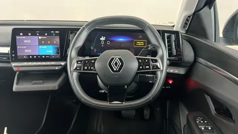 RENAULT MEGANE E-TECH EV60 160kW Equilibre 60kWh Optimum Charge Auto