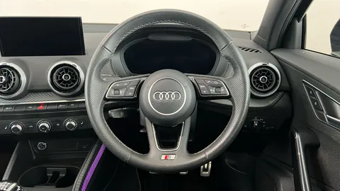 AUDI Q2 30 TFSI S Line