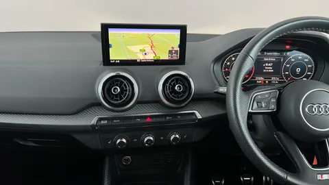 AUDI Q2 30 TFSI S Line