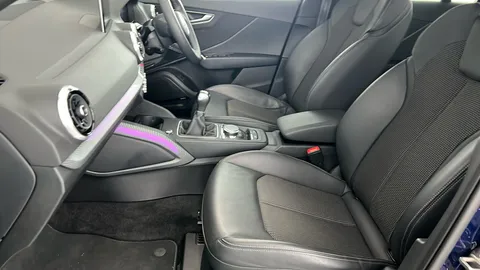 AUDI Q2 30 TFSI S Line