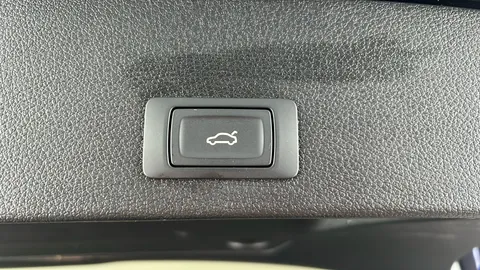 AUDI Q2 30 TFSI S Line