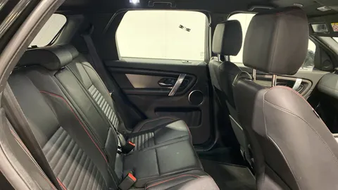 LAND ROVER DISCOVERY SPORT 1.5 P300e R-Dynamic SE Auto [5 Seat]