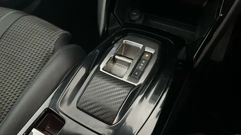 PEUGEOT 2008 100kW GT 50kWh Auto