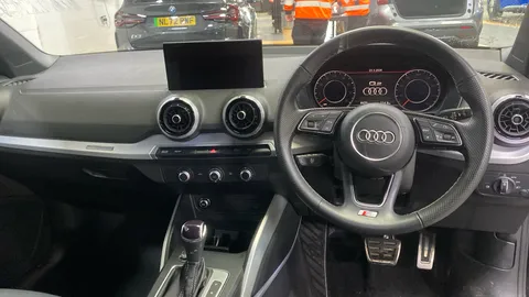 AUDI Q2 35 TFSI S Line S Tronic