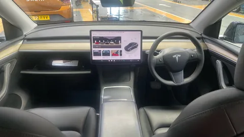 TESLA MODEL Y Long Range AWD Auto