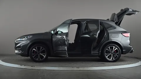 FORD KUGA 2.5 PHEV ST-Line X Edition CVT