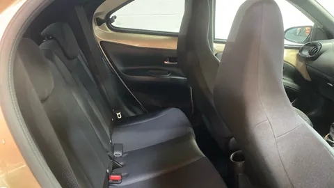 TOYOTA AYGO X 1.0 VVT-i Exclusive