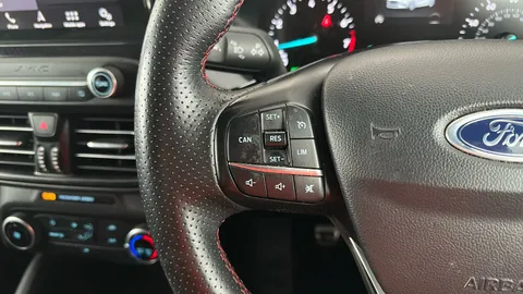 FORD FOCUS 1.0 EcoBoost 125 ST-Line