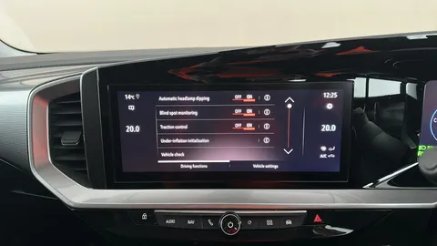 VAUXHALL MOKKA 100kW Elite Nav Premium 50kWh Auto