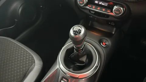 NISSAN JUKE 1.0 DiG-T 114 N-Connecta