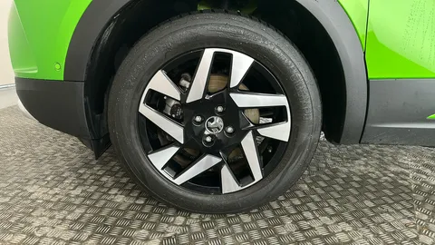 VAUXHALL MOKKA 100kW Elite Nav Premium 50kWh Auto