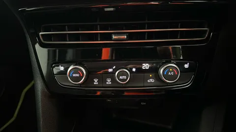 VAUXHALL MOKKA 100kW Elite Nav Premium 50kWh Auto