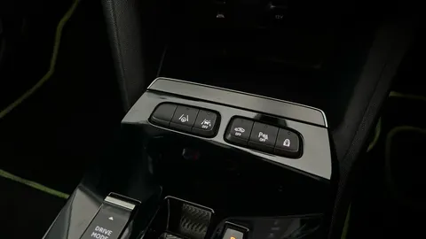 VAUXHALL MOKKA 100kW Elite Nav Premium 50kWh Auto