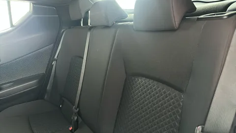 TOYOTA C-HR 1.8 Hybrid Icon CVT