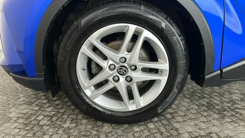 TOYOTA C-HR 1.8 Hybrid Icon CVT