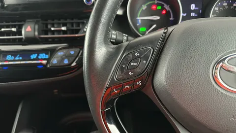 TOYOTA C-HR 1.8 Hybrid Icon CVT