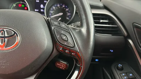 TOYOTA C-HR 1.8 Hybrid Icon CVT