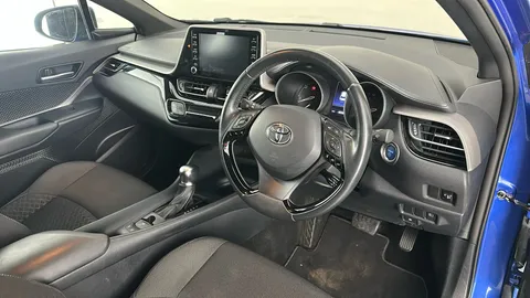 TOYOTA C-HR 1.8 Hybrid Icon CVT