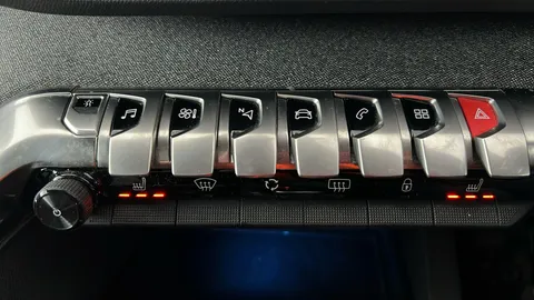 PEUGEOT 3008 1.6 PureTech 180 GT Line Premium EAT8