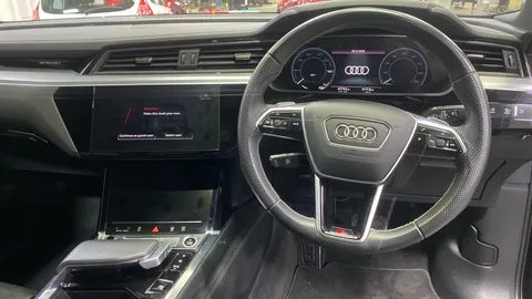 AUDI E-TRON 300kW 55 Quattro 95kWh S Line Auto