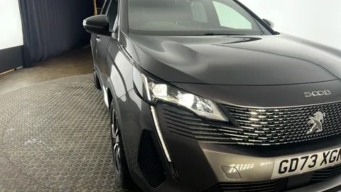 PEUGEOT 5008 1.2 Hybrid 136 GT e-DSC6