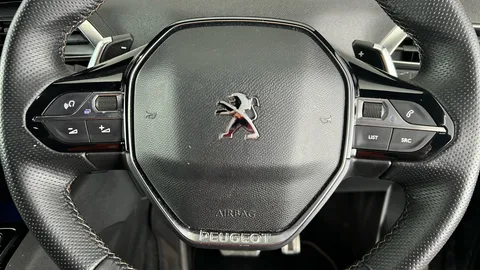 PEUGEOT 5008 1.2 Hybrid 136 GT e-DSC6