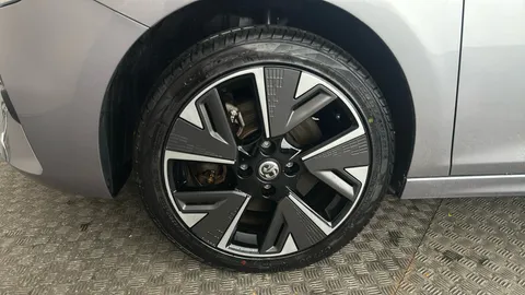 VAUXHALL CORSA 100kW Elite Nav Premium 50kWh Auto [7.4kWCh]